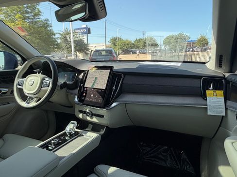 New 2026 Volvo XC90 T8 Ultra AWD/4WD image 11