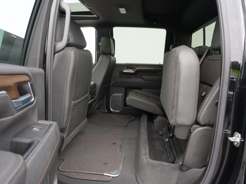 Used 2024 Chevrolet Silverado 3500 High Country w/ High Country Premium Package AWD/4WD image 20