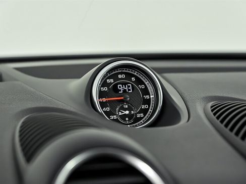 Used 2025 Porsche 718 Cayman RWD image 25