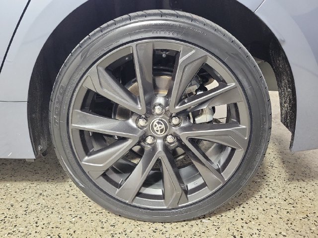 Used 2023 Toyota Corolla SE w/ SE Premium Package FWD image 8