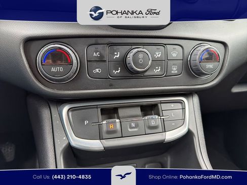 Used 2024 GMC Terrain SLT FWD image 12