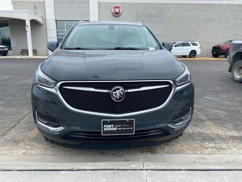 Used 2019 Buick Enclave Essence w/ LPO, Luxury Package AWD/4WD image 5
