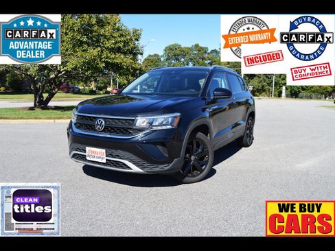 Used 2022 Volkswagen Taos SE image 1