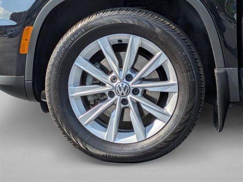 Used 2017 Volkswagen Tiguan S AWD/4WD image 27