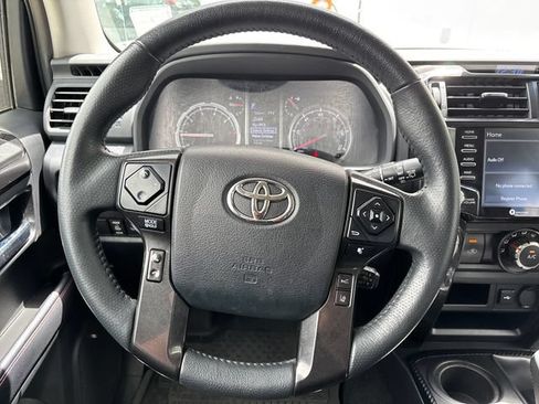 Used 2022 Toyota 4Runner TRD Off-Road AWD/4WD image 14