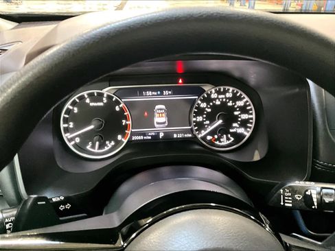 Used 2023 Nissan Rogue SV image 25