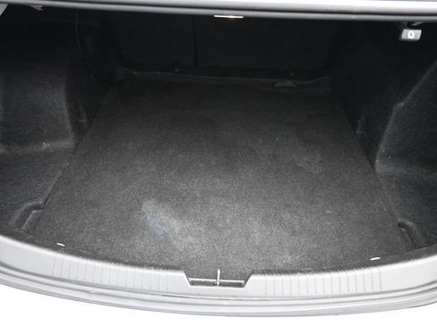 Used 2025 Chevrolet Malibu LT FWD image 14