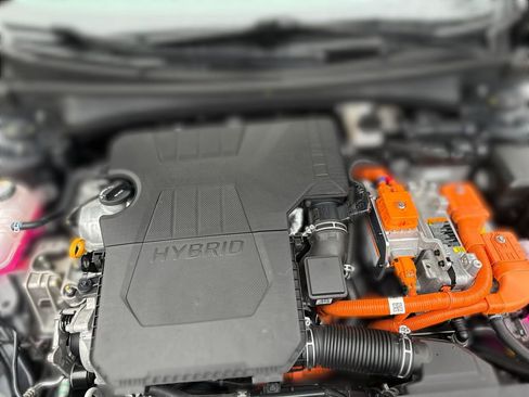 Used 2023 Hyundai Elantra Blue image 17