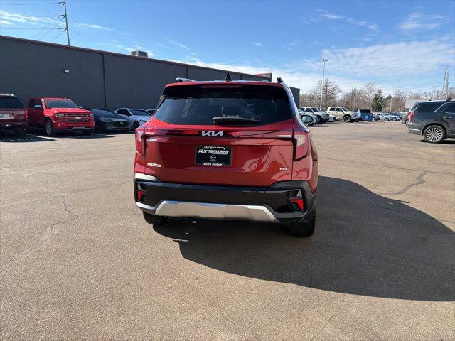 Used 2025 Kia Seltos SX w/ SX Sunroof Package AWD/4WD image 11