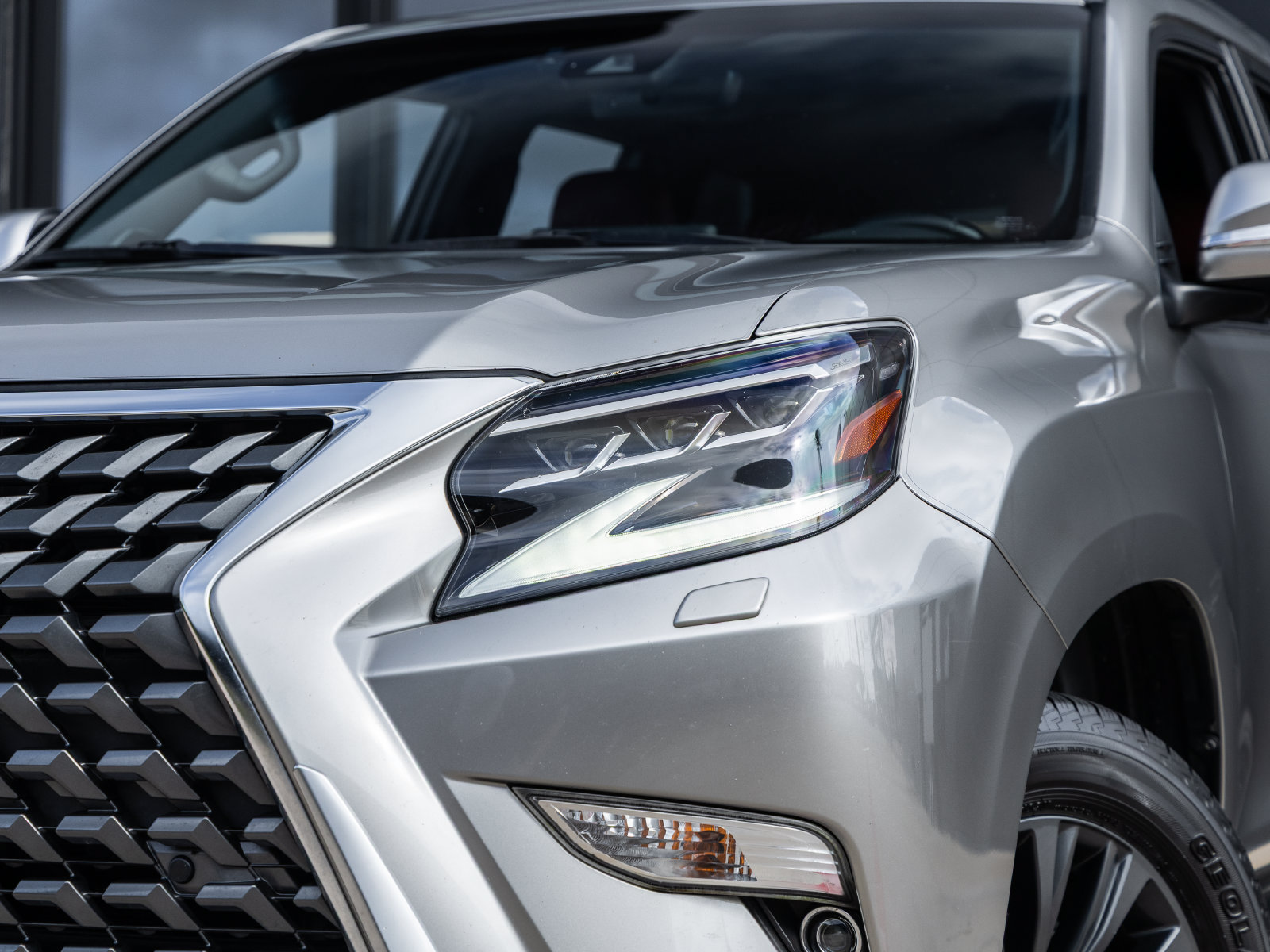Used 2022 Lexus GX 460 Premium w/ Accessory Package AWD/4WD image 13