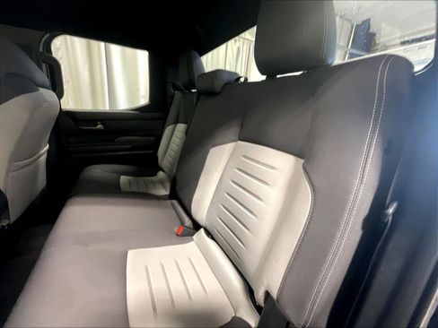 Used 2024 Toyota Tacoma TRD Off-Road image 15