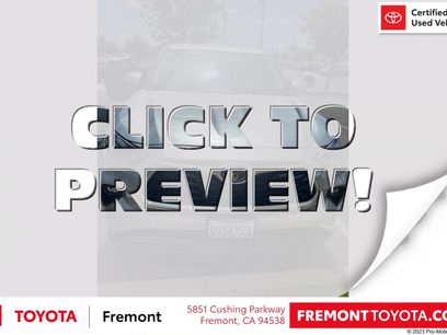 Certified 2021 Toyota Highlander LE