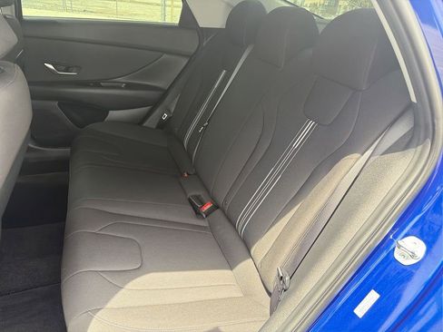 Used 2023 Hyundai Elantra SEL w/ Convenience Package FWD image 24