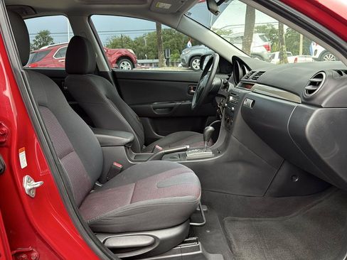 Used 2006 MAZDA MAZDA3 s Touring FWD image 9