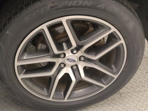 Used 2018 Ford Explorer Sport w/ Equipment Group 401A image 31