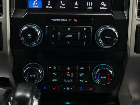 Used 2019 Ford F150 Lariat AWD/4WD image 23