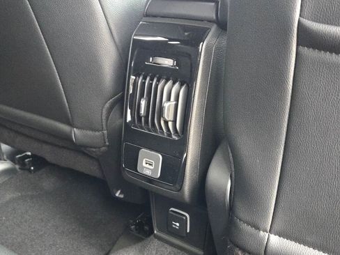 New 2026 Jeep Compass Latitude image 11