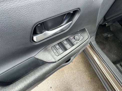 Used 2025 Nissan Kicks SV w/ SV Premium Package AWD/4WD image 13