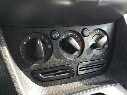 Used 2016 Ford Transit Connect XL image 22