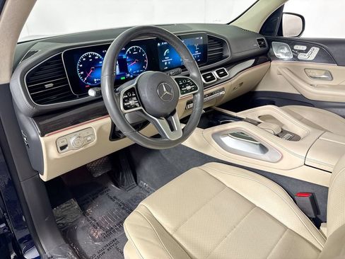 Used 2020 Mercedes-Benz GLS 450 4MATIC image 9