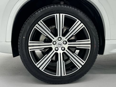 Used 2021 Volvo XC90 T6 Inscription w/ Advanced Package image 9