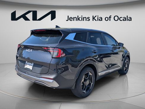 New 2026 Kia Sportage EX FWD image 4
