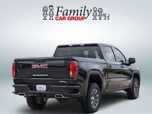 Used 2025 GMC Sierra 1500 AT4 image 4