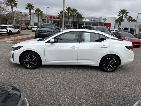 Certified 2025 Nissan Sentra SV image 7