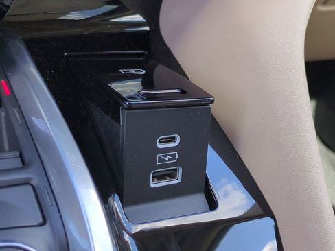 Used 2023 Acura MDX Technology image 23