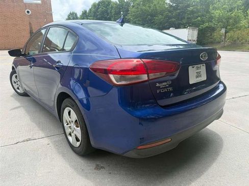 Used 2018 Kia Forte LX FWD image 3