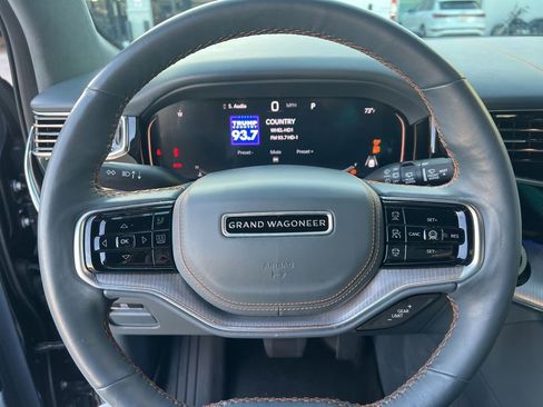 Used 2022 Jeep Grand Wagoneer Series III w/ Flexible Seating Group image 39