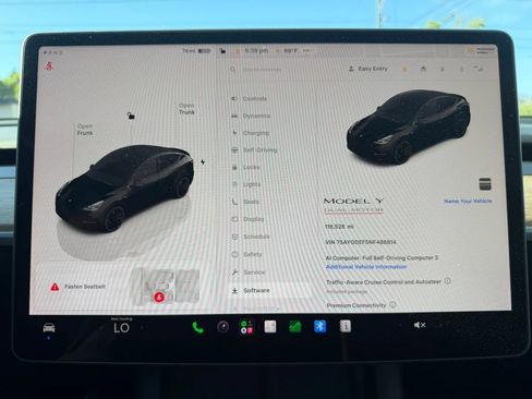 Used 2022 Tesla Model Y Performance AWD/4WD image 24