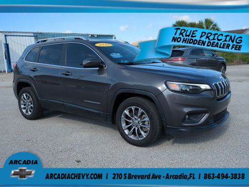 Used 2021 Jeep Cherokee Latitude Lux w/ Comfort/Convenience Group FWD image 2