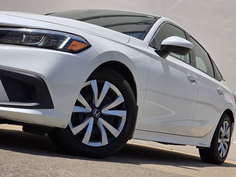 Used 2024 Honda Civic LX image 8