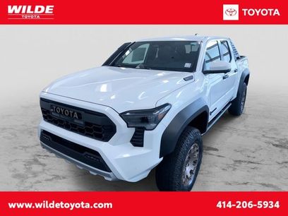New 2025 Toyota Tacoma Trailhunter
