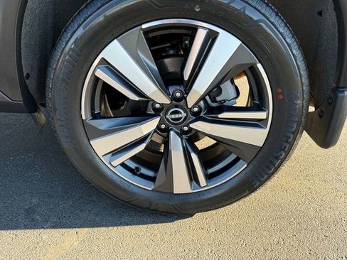 Certified 2023 Nissan Rogue SL w/ SL Premium Package image 15