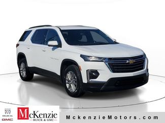 Used 2022 Chevrolet Traverse LT FWD video 1