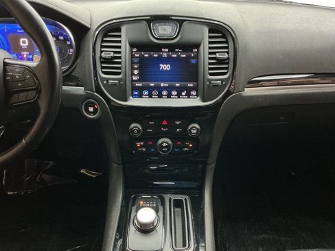 Used 2021 Chrysler 300 S RWD image 28