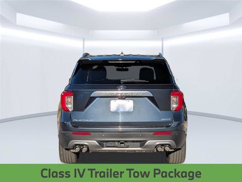 Used 2023 Ford Explorer Platinum w/ Technology Package AWD/4WD image 5