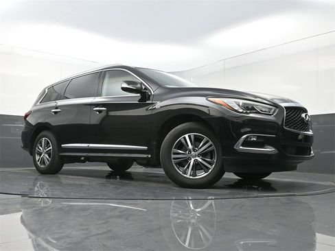 Used 2020 INFINITI QX60 Luxe w/ Essential Package image 28