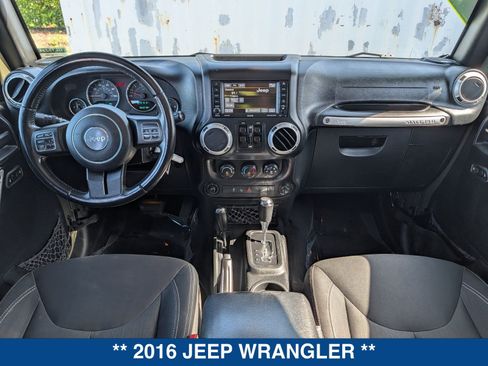 Used 2016 Jeep Wrangler Unlimited Sahara w/ Max Tow Package AWD/4WD image 16