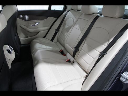 Used 2021 Mercedes-Benz C 300 4MATIC Sedan image 21