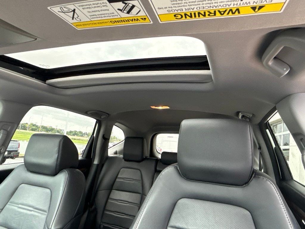 Used 2018 Honda CR-V Touring image 12