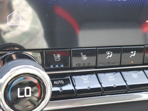 New 2026 Chevrolet Colorado Z71 w/ Technology Package AWD/4WD image 30