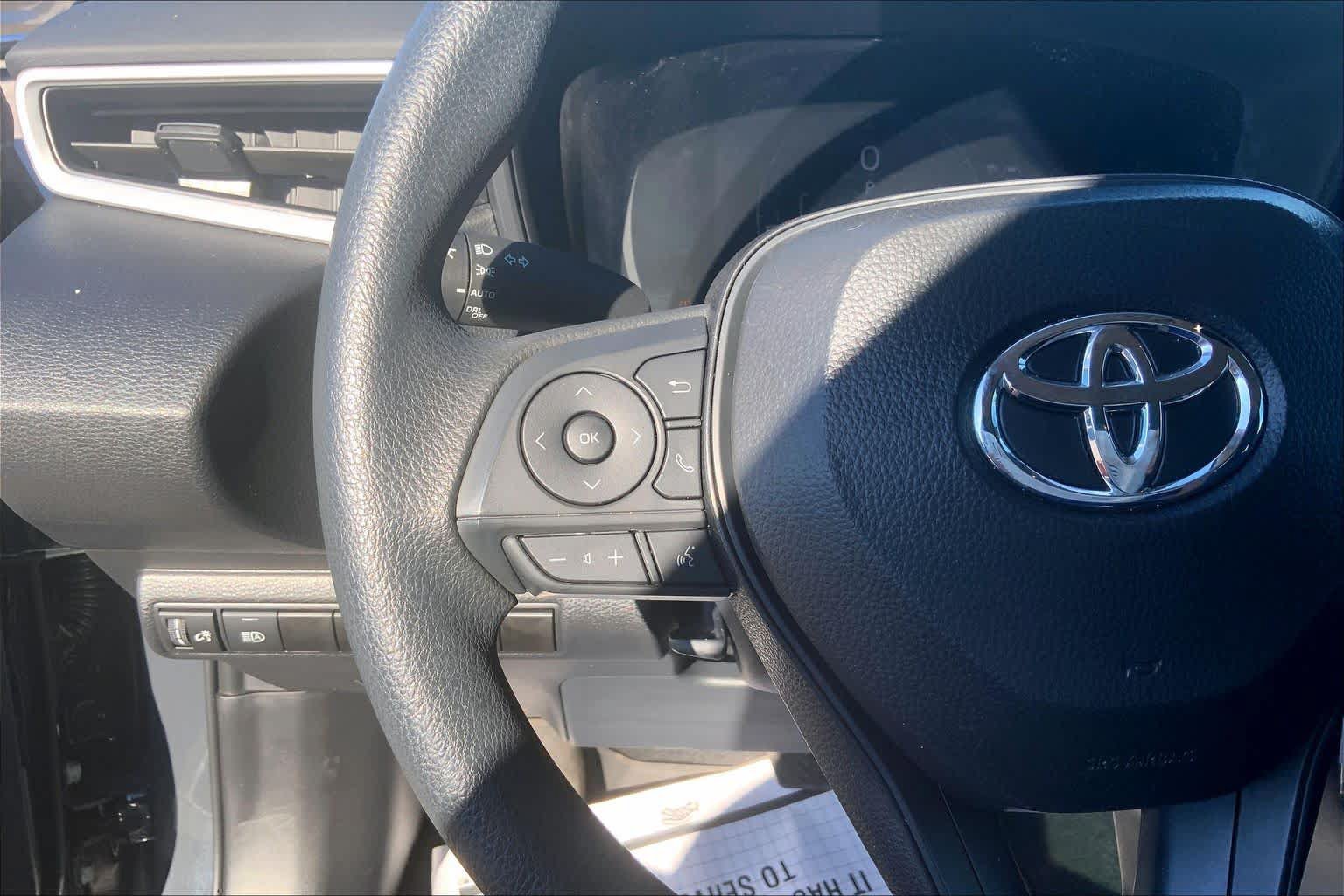 Used 2026 Toyota Corolla LE FWD image 24