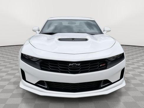 Used 2021 Chevrolet Camaro LT RWD image 2