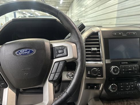 Used 2018 Ford F250 Lariat w/ Lariat Ultimate Package image 13