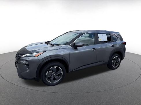 Used 2025 Nissan Rogue SV FWD image 8