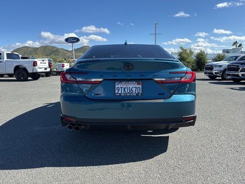 Used 2025 Toyota Camry SE w/ Convenience Package image 5
