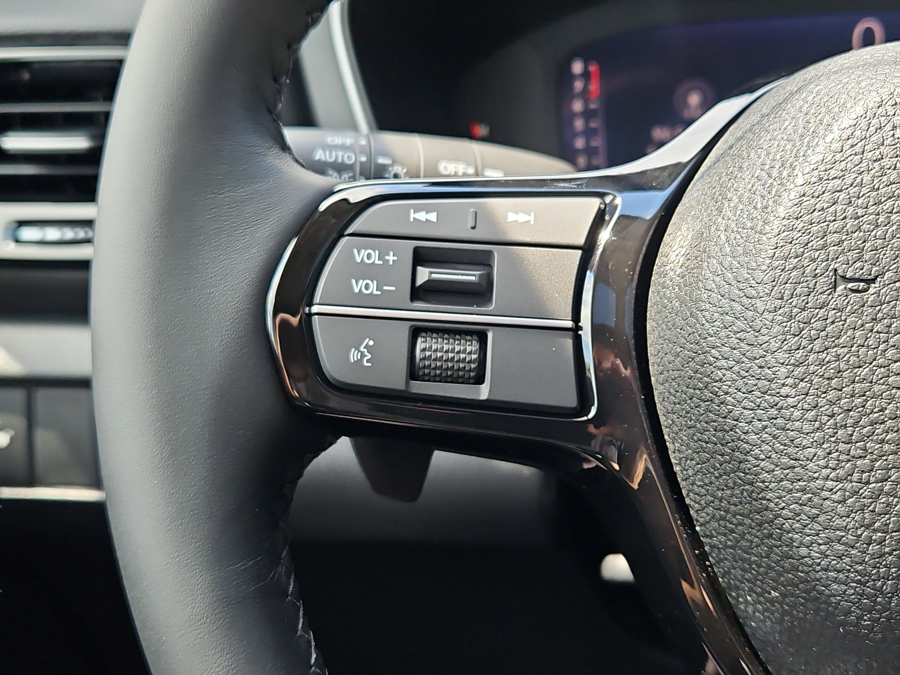 New 2026 Honda Pilot Touring image 15